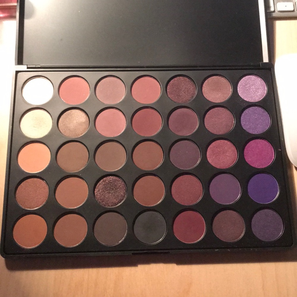 Morphe 35P (35 Plum) Eyeshadow palette